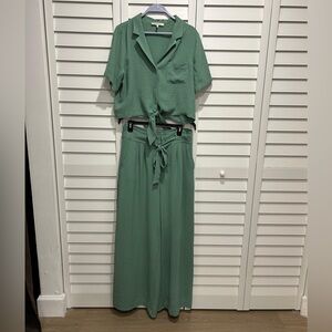 LIKE NEW BCBGeneration Sage Green Textured Set